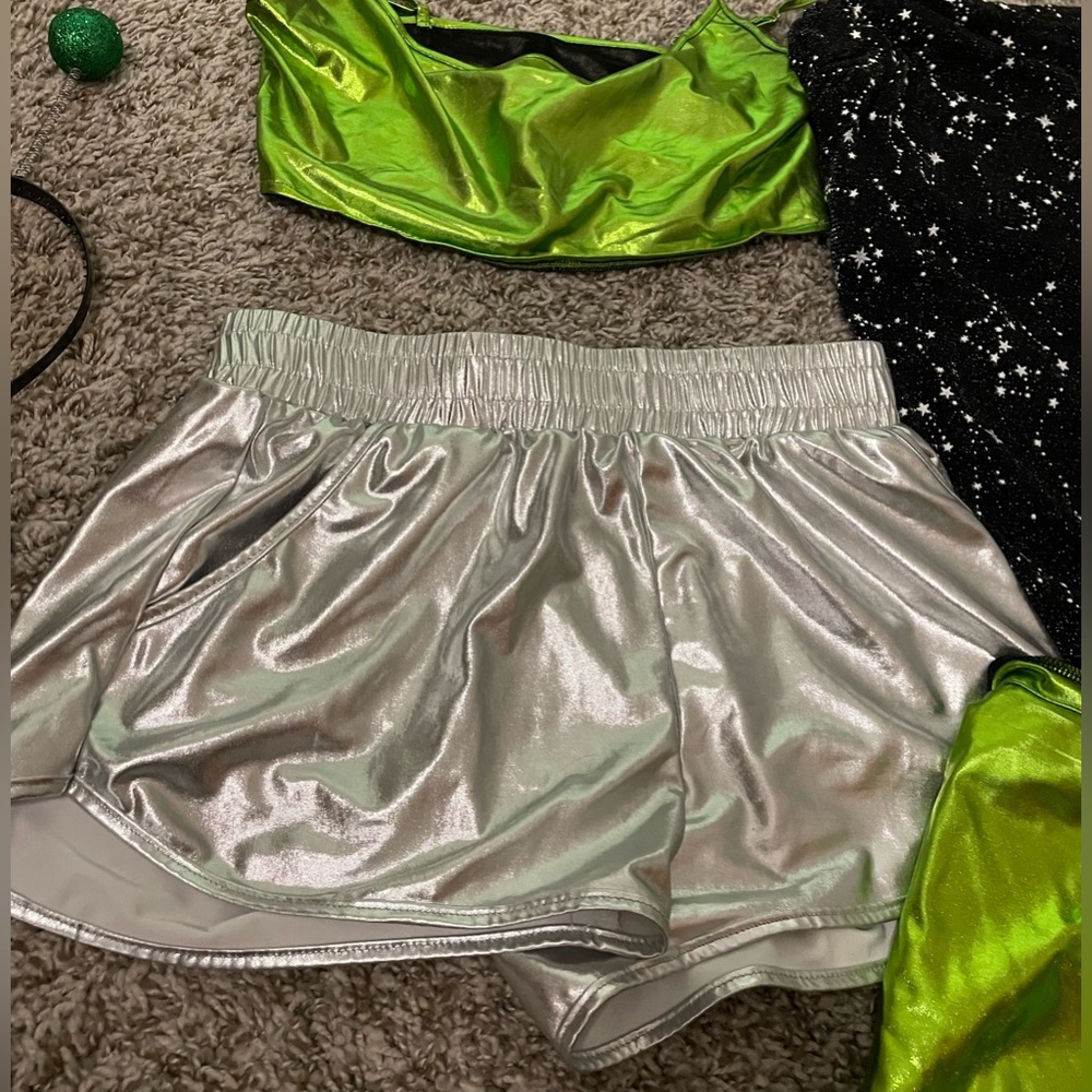 Alien costume Halloween